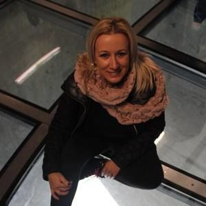 Meet your Posher, Anecia